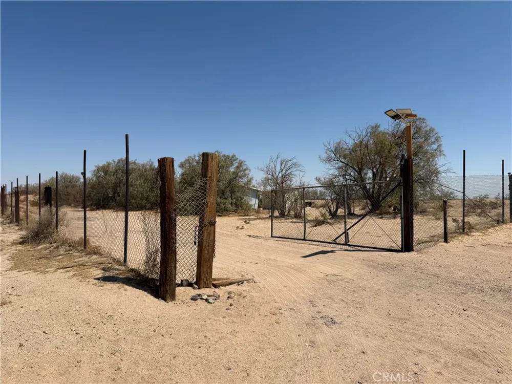 41455 Coventry Newberry Springs, CA 92365