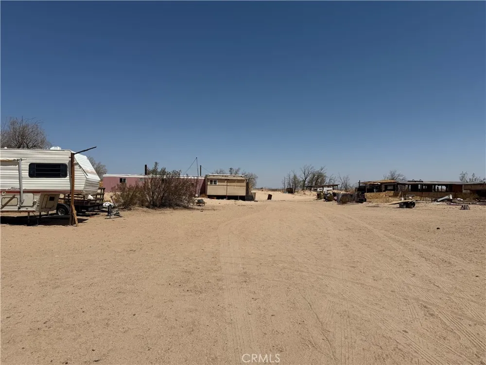 41455 Coventry Newberry Springs, CA 92365