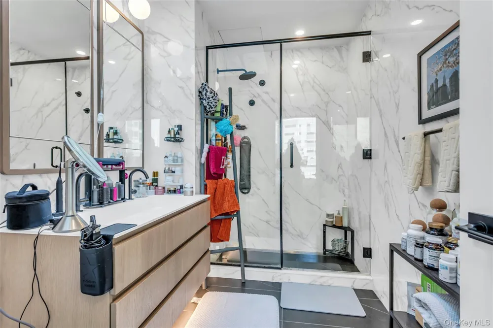 4507 Court Square #11A Long Island City, NY 11101