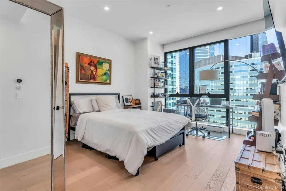 4507 Court Square #11A Long Island City, NY 11101