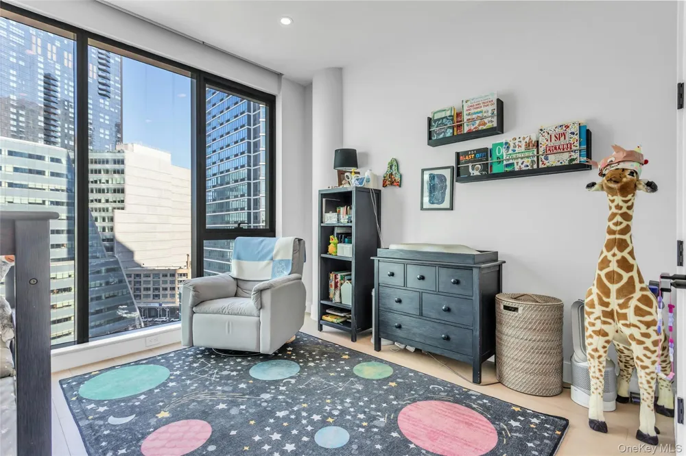 4507 Court Square #11A Long Island City, NY 11101
