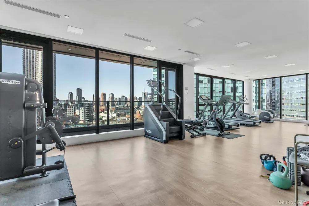 4507 Court Square #11A Long Island City, NY 11101