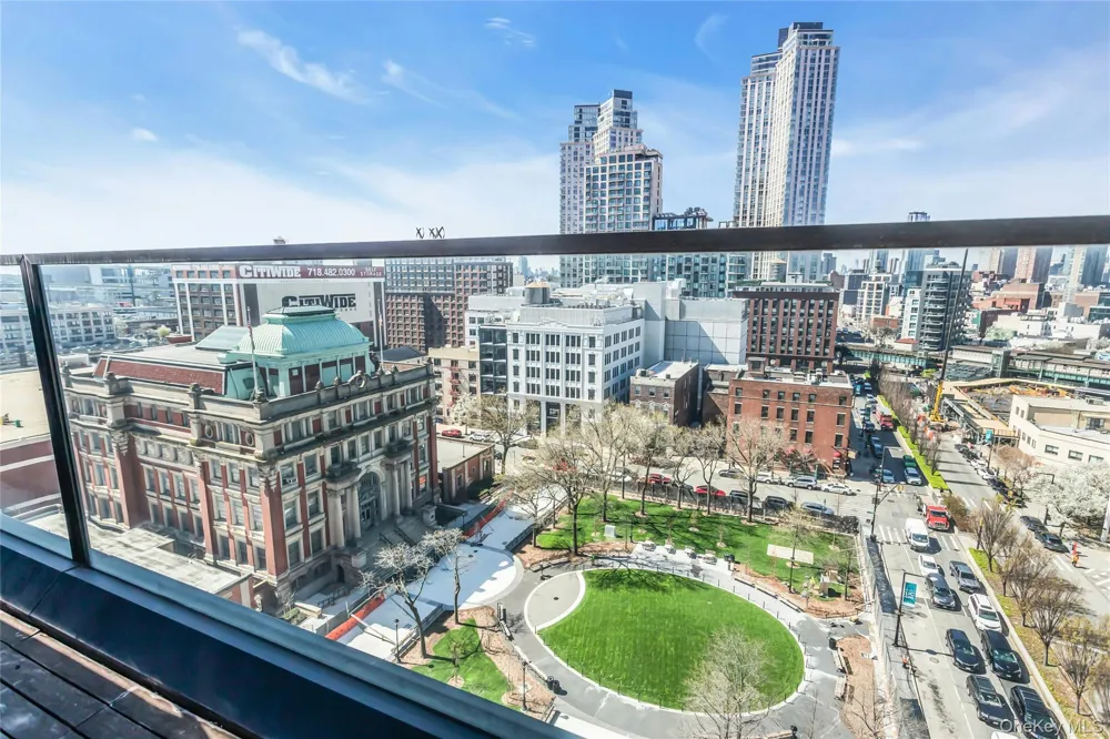 4507 Court Square #11A Long Island City, NY 11101