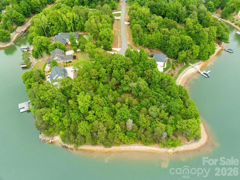 265 S Harbor Watch Drive Statesville, NC 28677