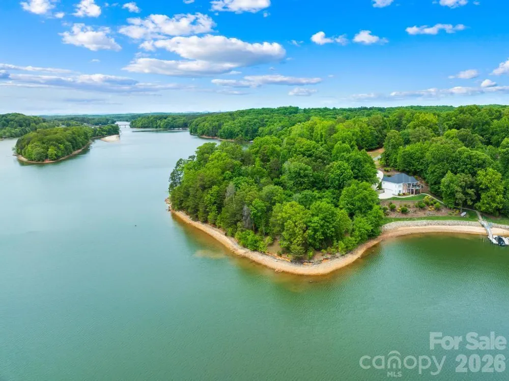 265 S Harbor Watch Drive Statesville, NC 28677