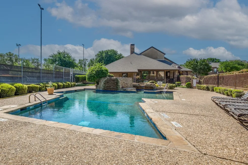 2100 Rainbow Drive #4111 Arlington, TX 76011
