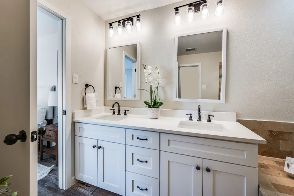 2100 Rainbow Drive #4111 Arlington, TX 76011