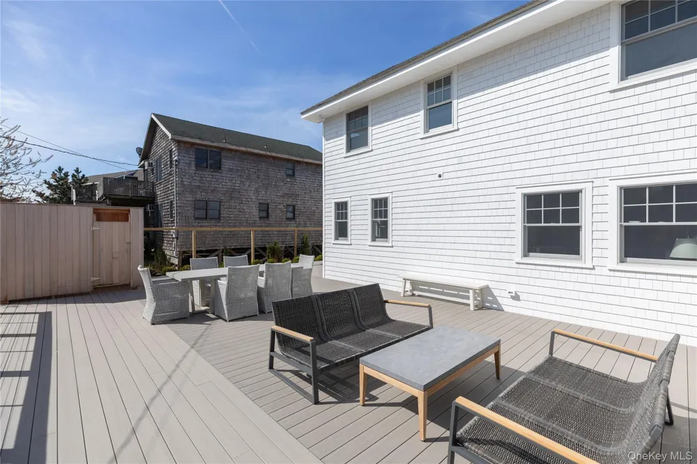 105 Clipper Road Corneille Estates, NY 11770