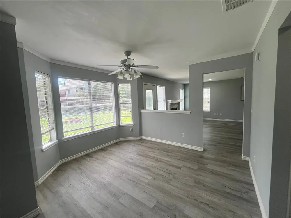 3034 Twin Creek Drive Corpus Christi, TX 78414