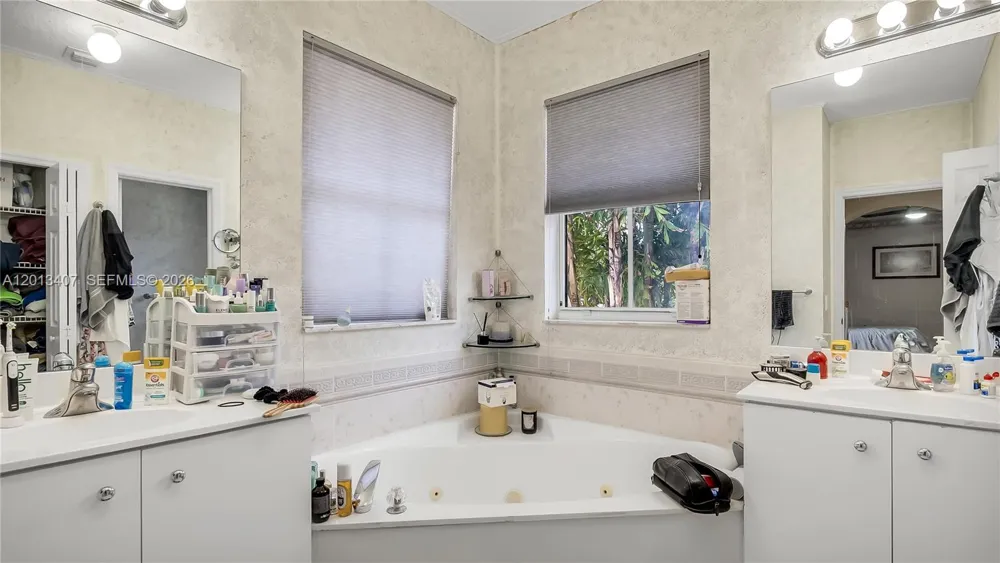 16101 NW 79th Ct Miami Lakes, FL 33016