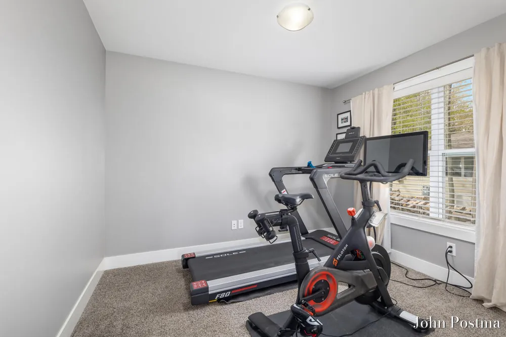 7314 Thornapple Park Drive SE Cascade Charter Township, MI 49546