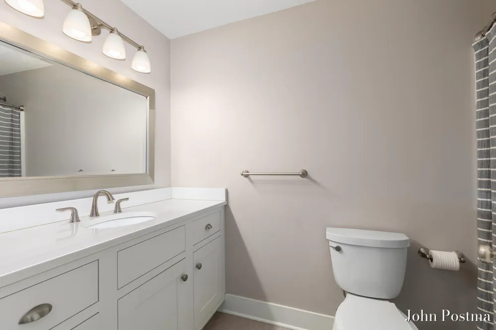 7314 Thornapple Park Drive SE Cascade Charter Township, MI 49546