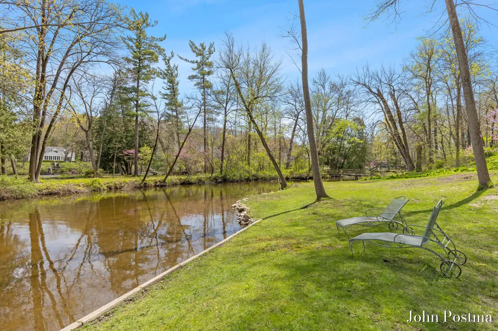7314 Thornapple Park Drive SE Cascade Charter Township, MI 49546