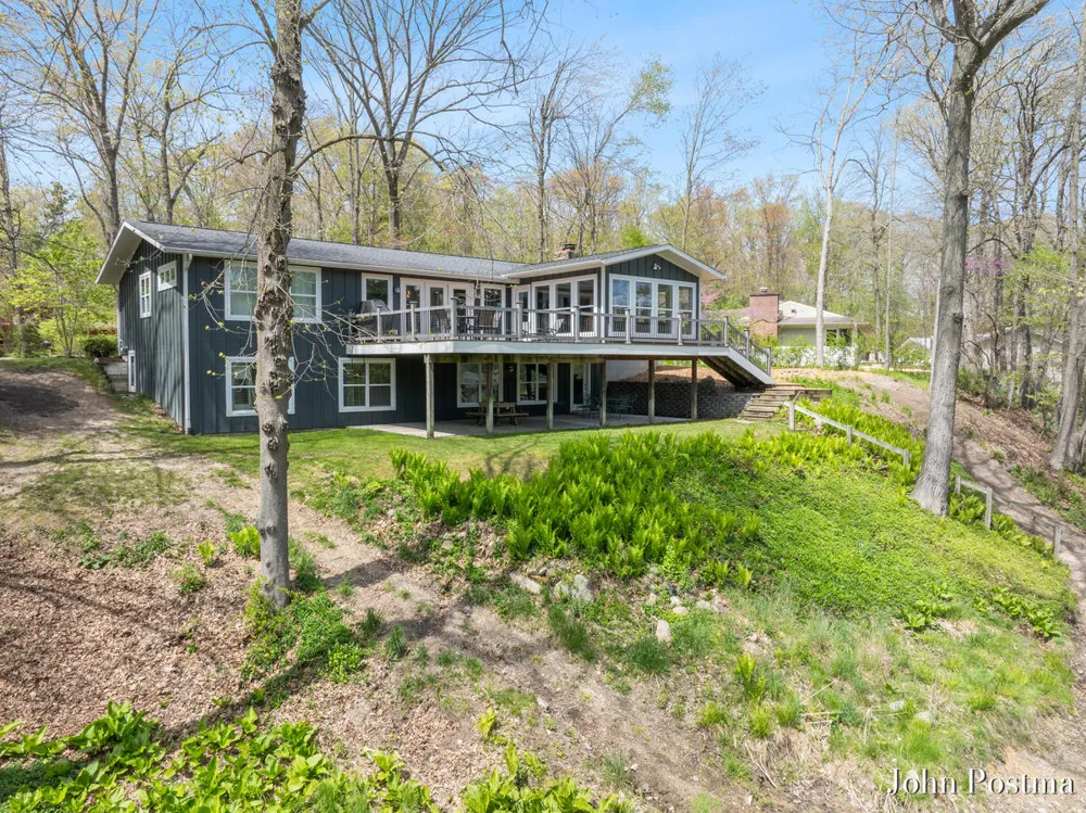 7314 Thornapple Park Drive SE Cascade Charter Township, MI 49546
