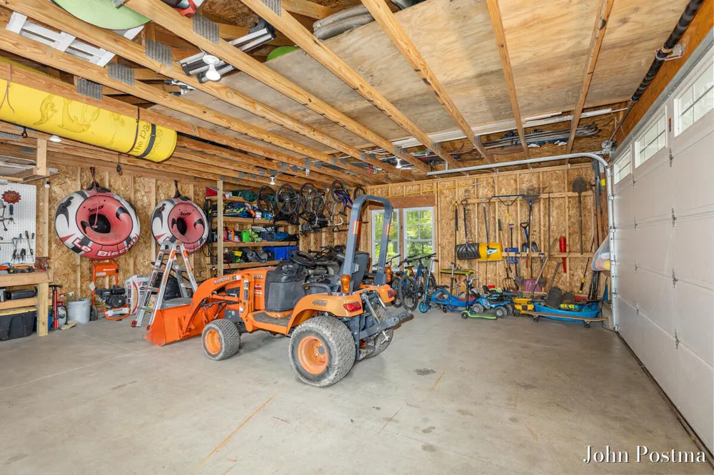 7314 Thornapple Park Drive SE Cascade Charter Township, MI 49546