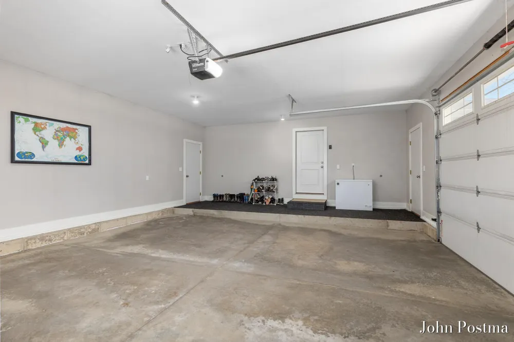 7314 Thornapple Park Drive SE Cascade Charter Township, MI 49546