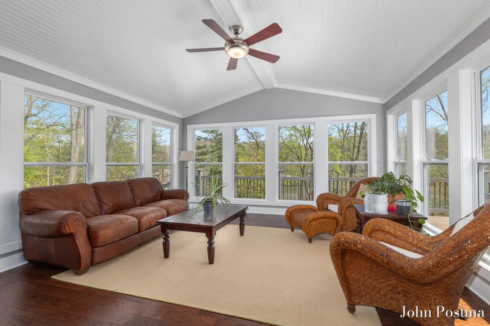 7314 Thornapple Park Drive SE Cascade Charter Township, MI 49546