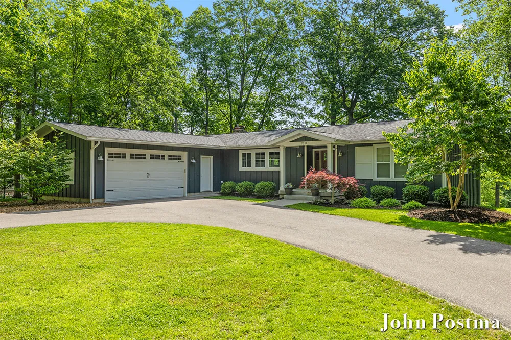 7314 Thornapple Park Drive SE Cascade Charter Township, MI 49546
