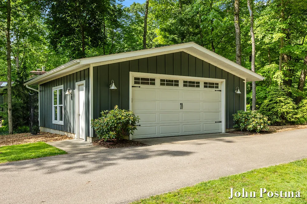 7314 Thornapple Park Drive SE Cascade Charter Township, MI 49546