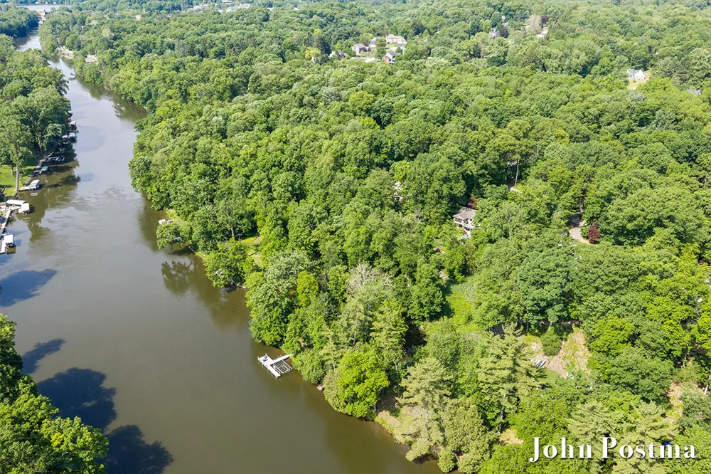7314 Thornapple Park Drive SE Cascade Charter Township, MI 49546