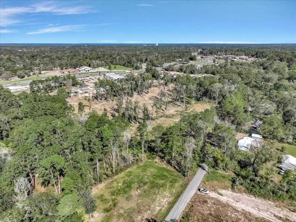 307 Sandybrook Lufkin, TX 75901