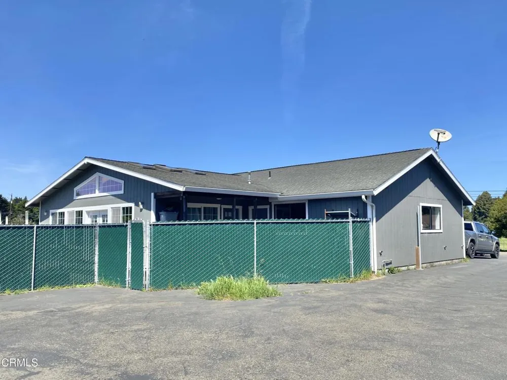 31945 Johnson Lane Fort Bragg, CA 95437