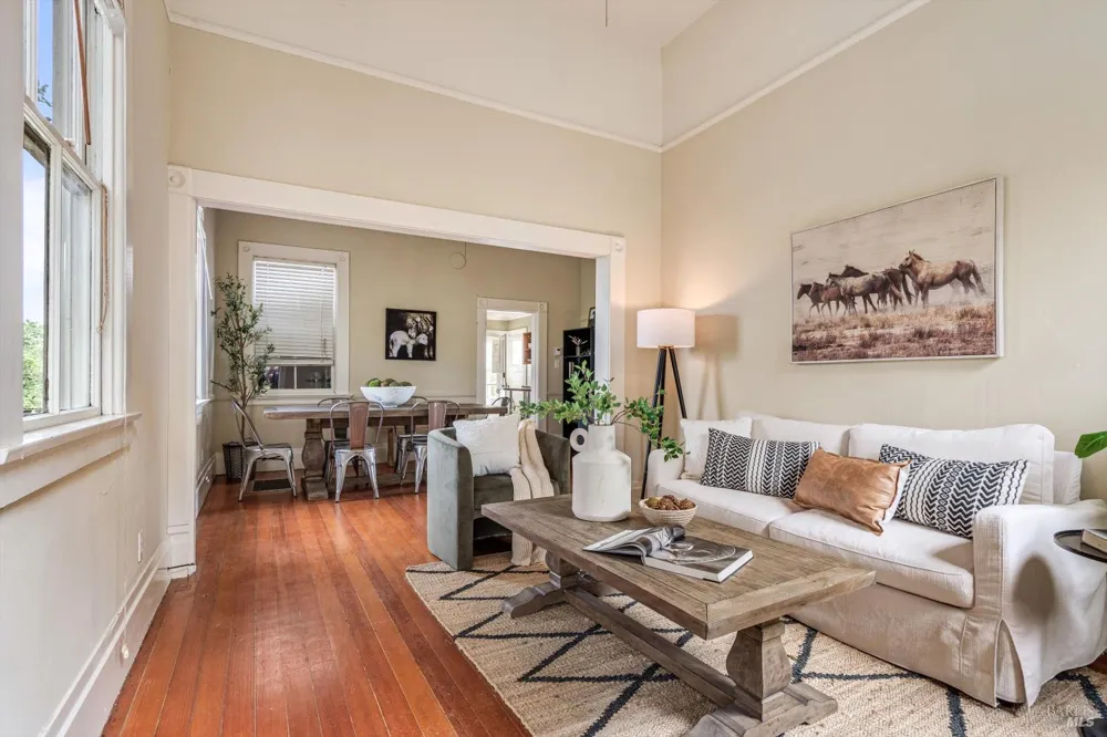 195 Cinnabar Avenue Petaluma, CA 94952