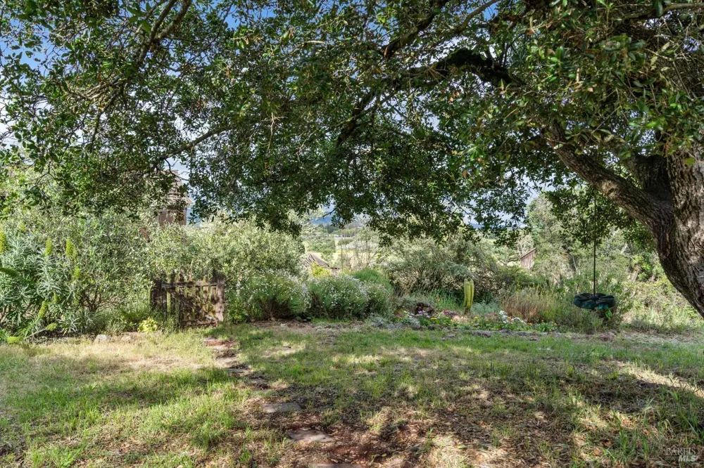 195 Cinnabar Avenue Petaluma, CA 94952