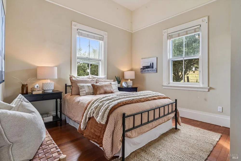195 Cinnabar Avenue Petaluma, CA 94952