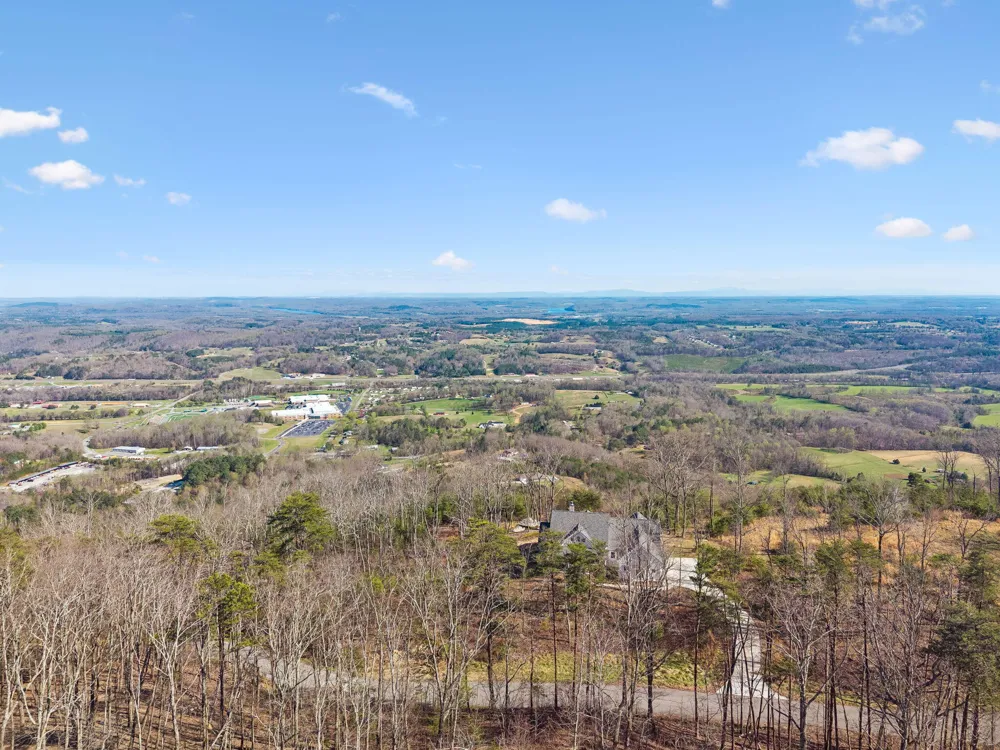 17 Duckwood Lane Evensville, TN 37332