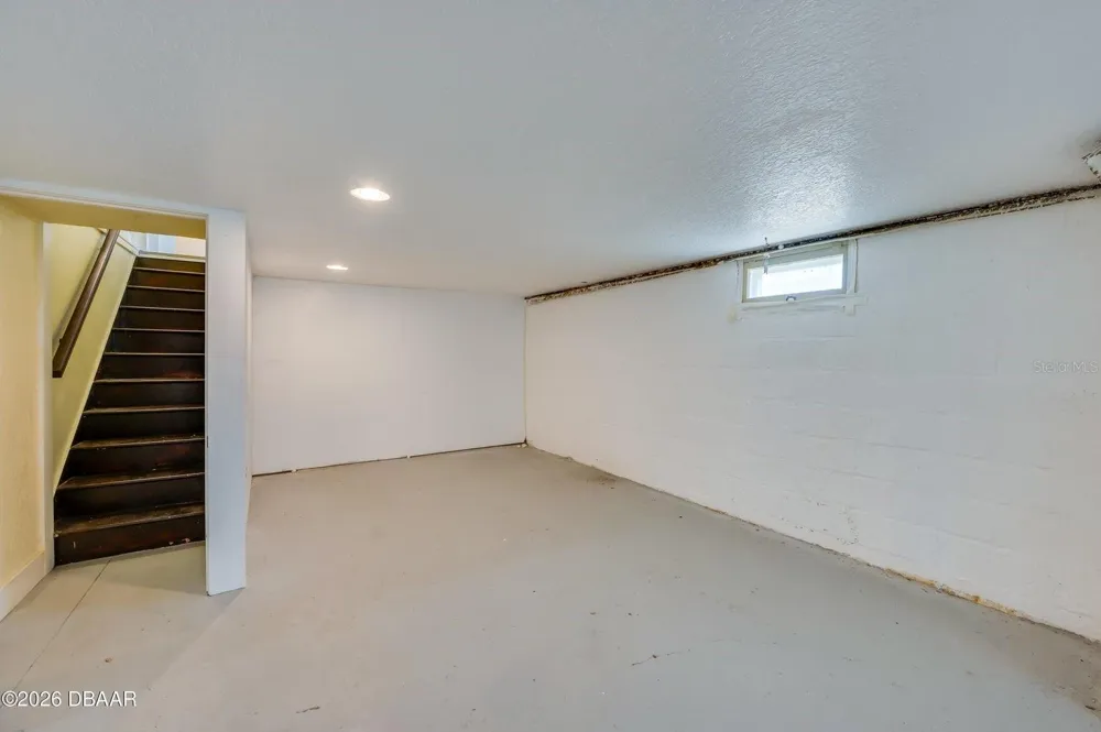 243 PENINSULA DRIVE Daytona Beach, FL 32118