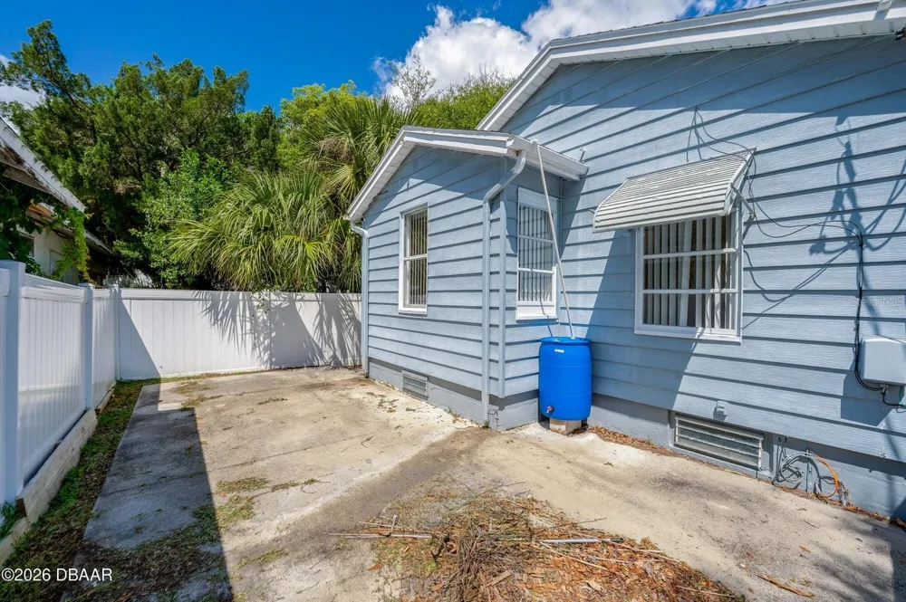243 PENINSULA DRIVE Daytona Beach, FL 32118