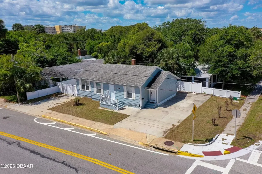243 PENINSULA DRIVE Daytona Beach, FL 32118