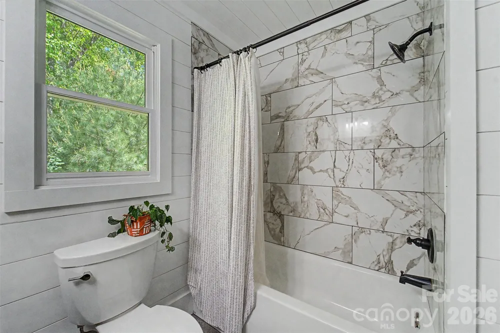 110 Wyoming Drive Sylva, NC 28779