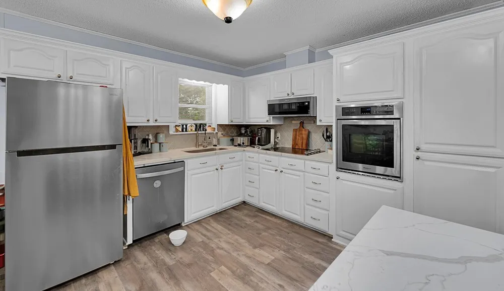 902 S Avenue L Clifton, TX 76634