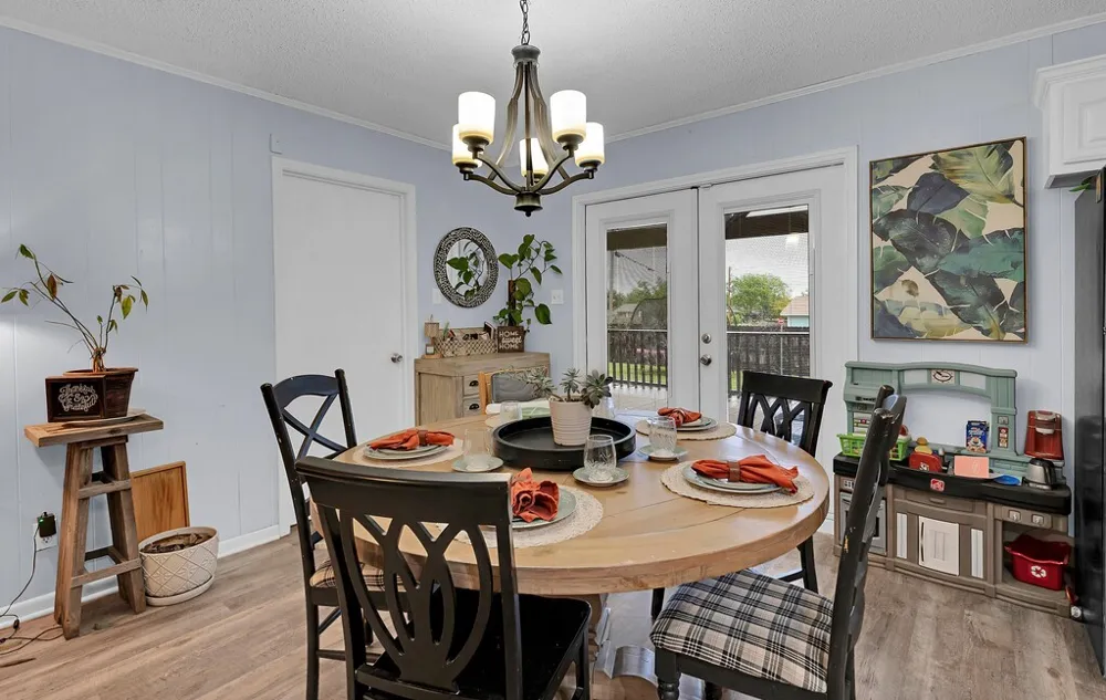 902 S Avenue L Clifton, TX 76634