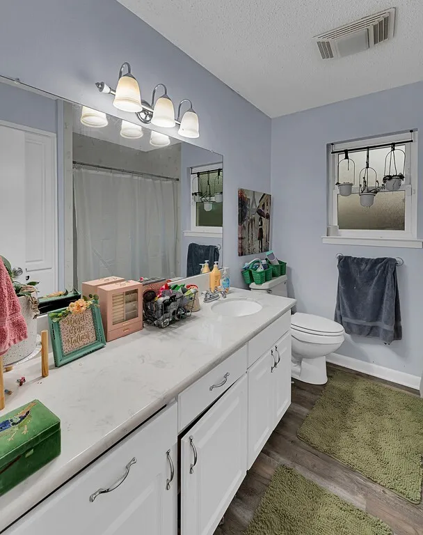 902 S Avenue L Clifton, TX 76634