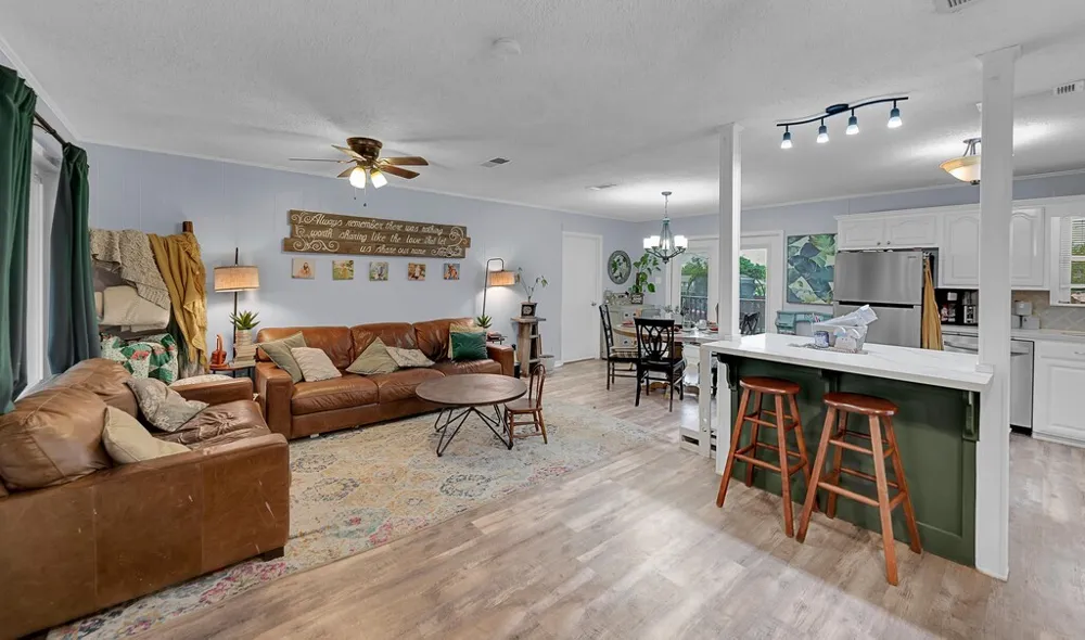 902 S Avenue L Clifton, TX 76634