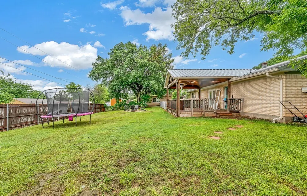 902 S Avenue L Clifton, TX 76634