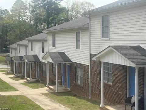 506 Summit Street #2