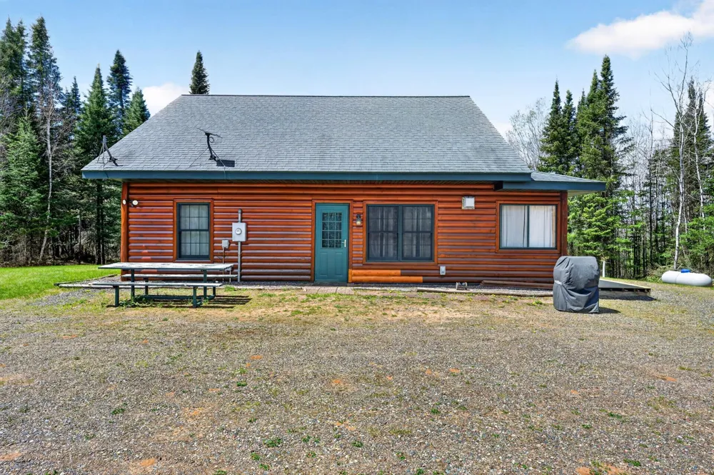 8225 Blaisdell Lake Road Winter, WI 54896