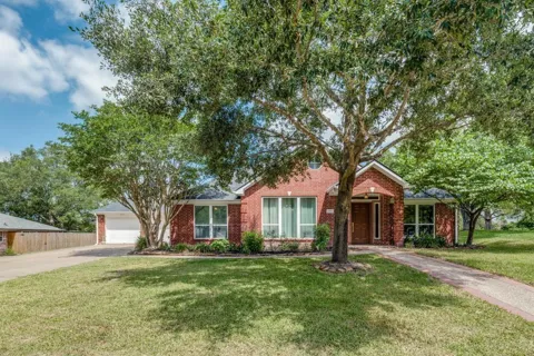 104 Douglas Drive