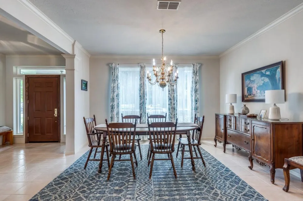 104 Douglas Drive Bellville, TX 77418