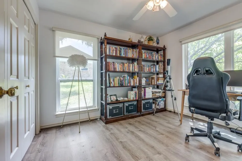 104 Douglas Drive Bellville, TX 77418