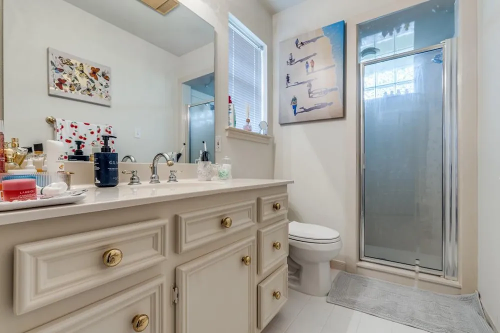 104 Douglas Drive Bellville, TX 77418