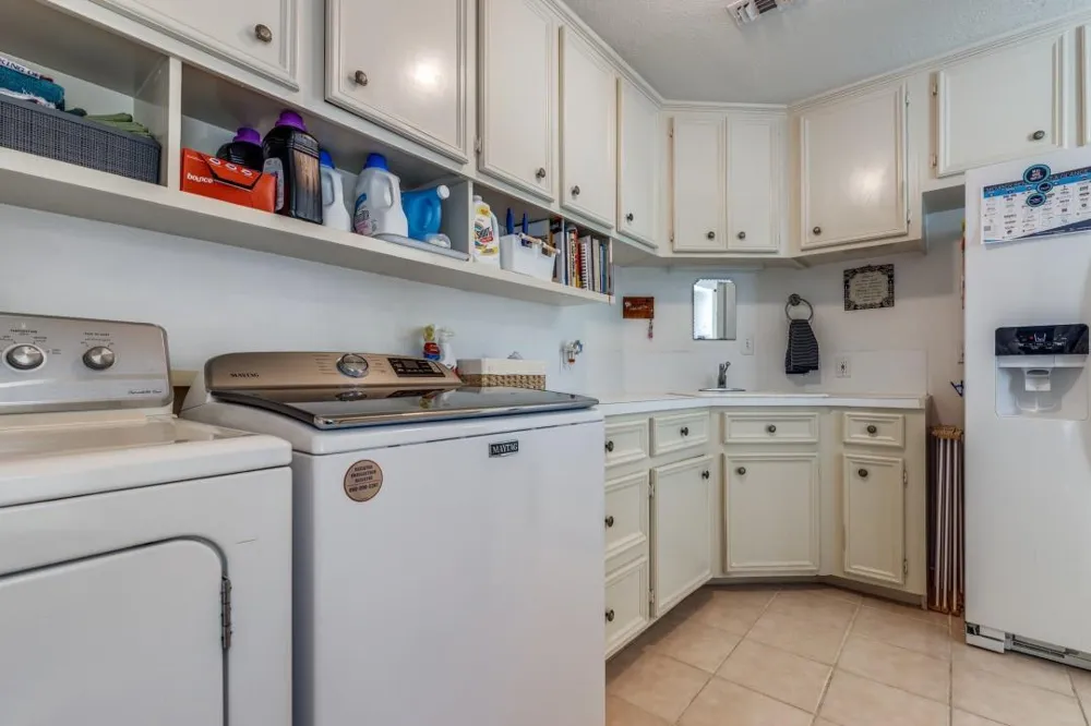 104 Douglas Drive Bellville, TX 77418