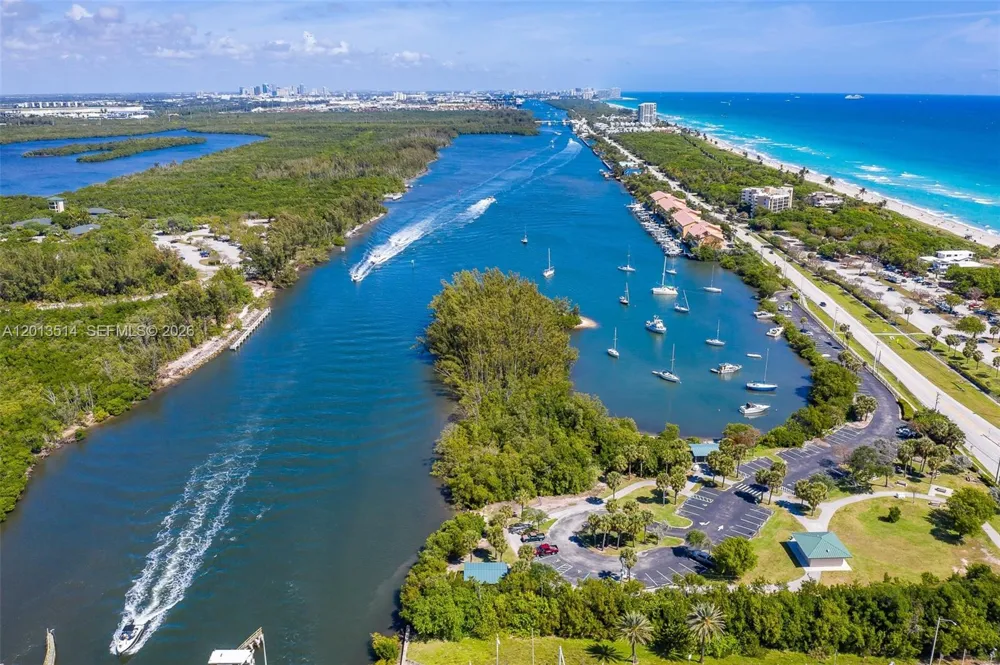 Address Not Shown Hollywood, FL 33019