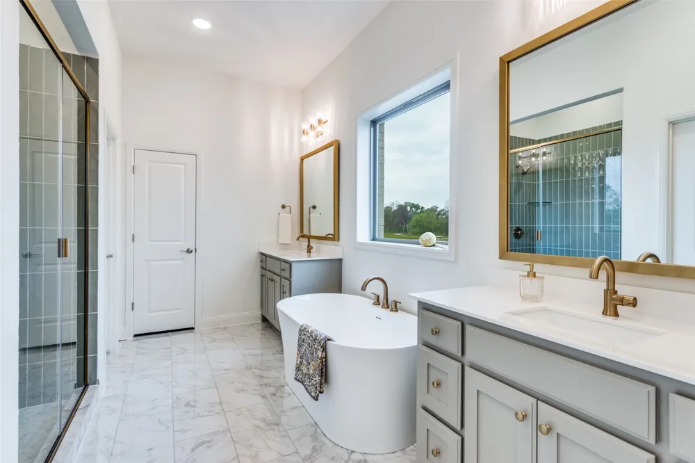 912 Triple Crown Court Willow Park, TX 76087