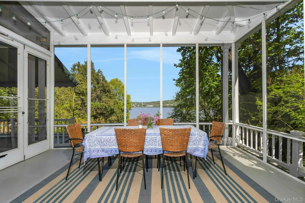 34 Lawrence Lane Palisades, NY 10964