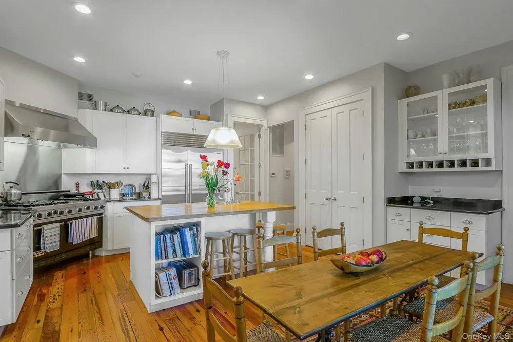 34 Lawrence Lane Palisades, NY 10964